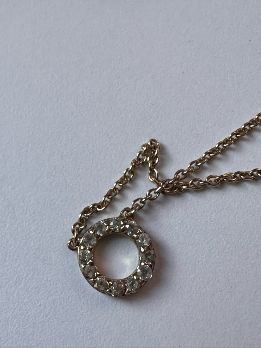 Mejuri 18k Gold Pavé Halo Circle Necklace with Chain - Picture 5 of 8